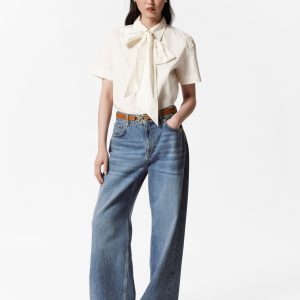 Relaxed Wide-Leg Jeans